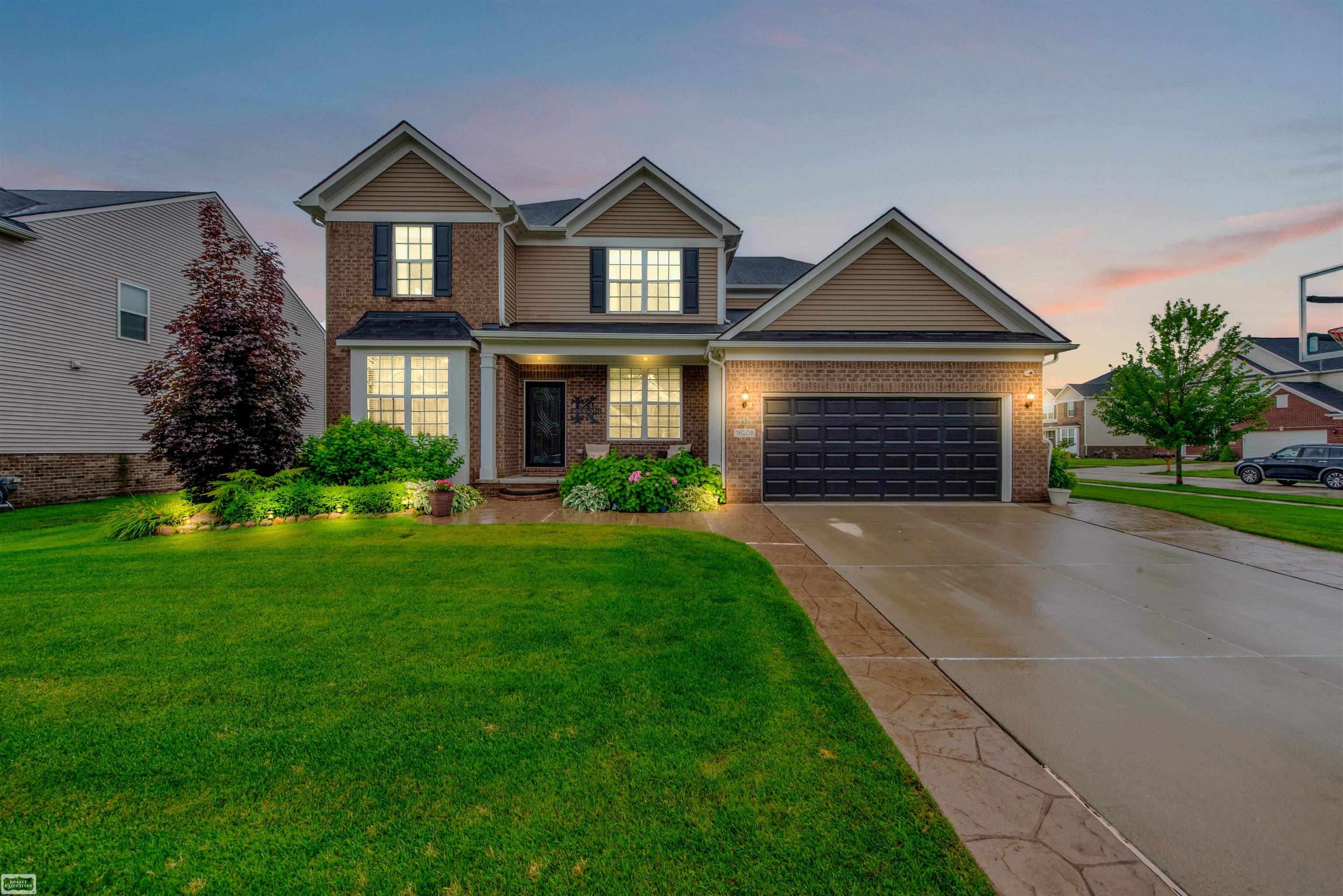 16308 Adelaide Drive