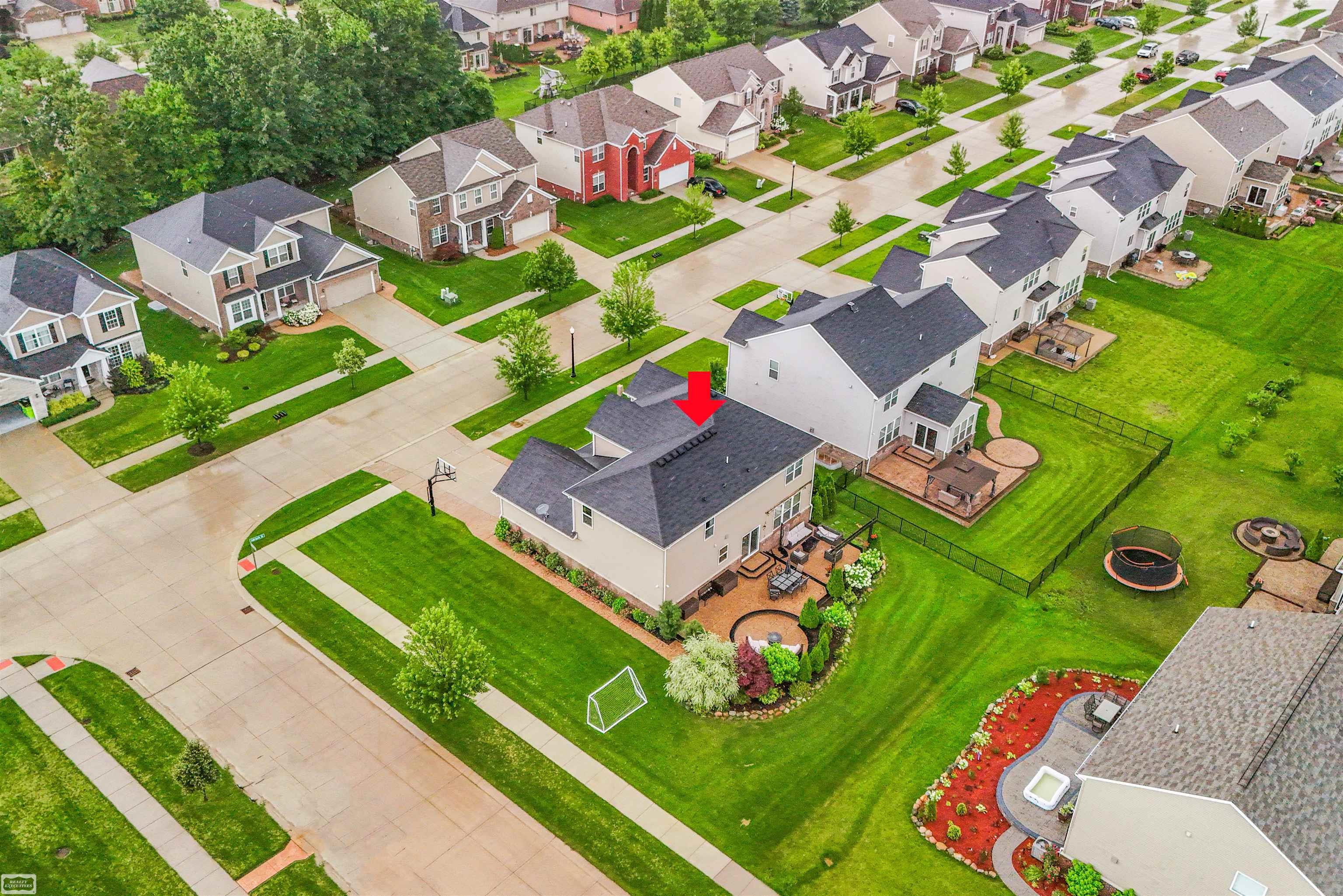 16308 Adelaide Drive