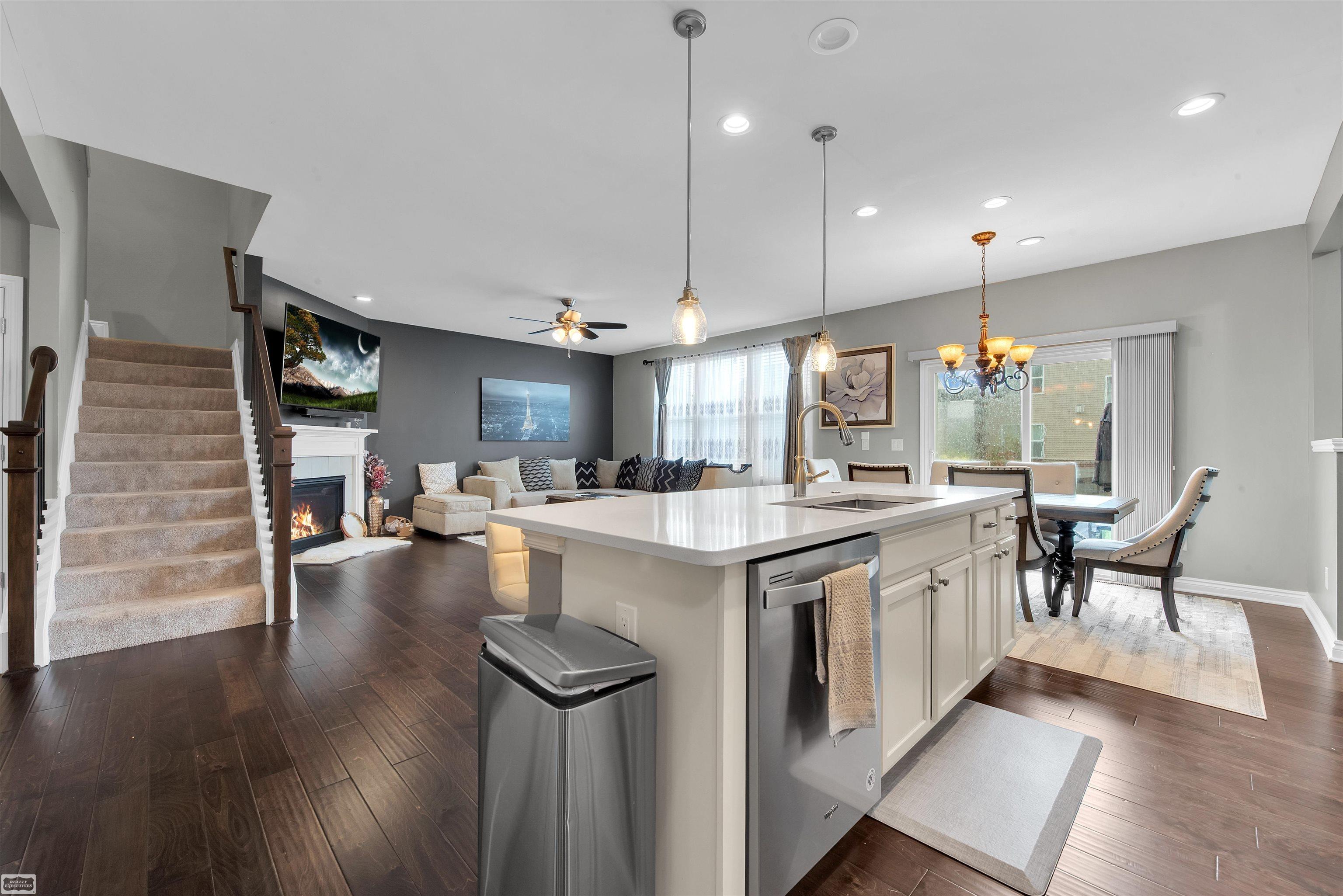 16308 Adelaide Drive