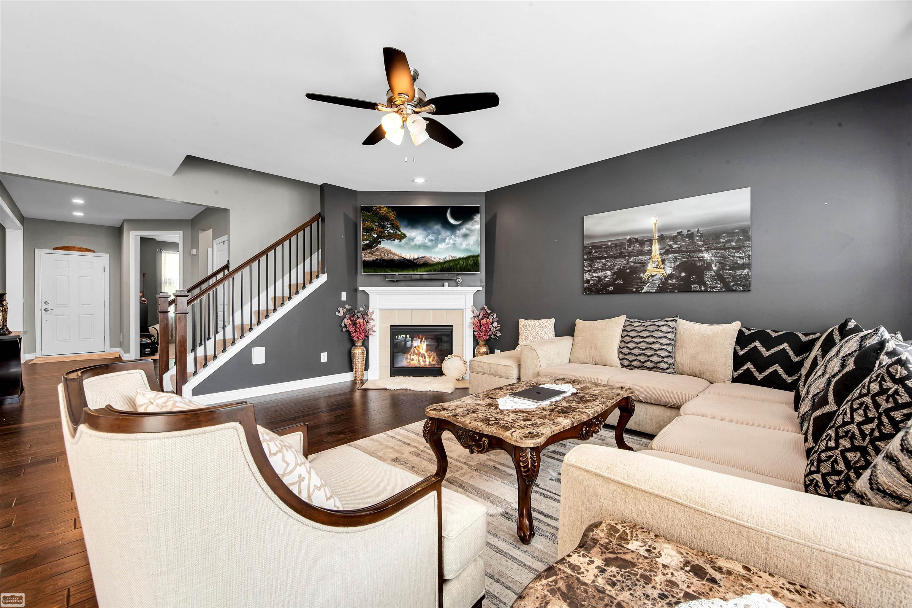 16308 Adelaide Drive