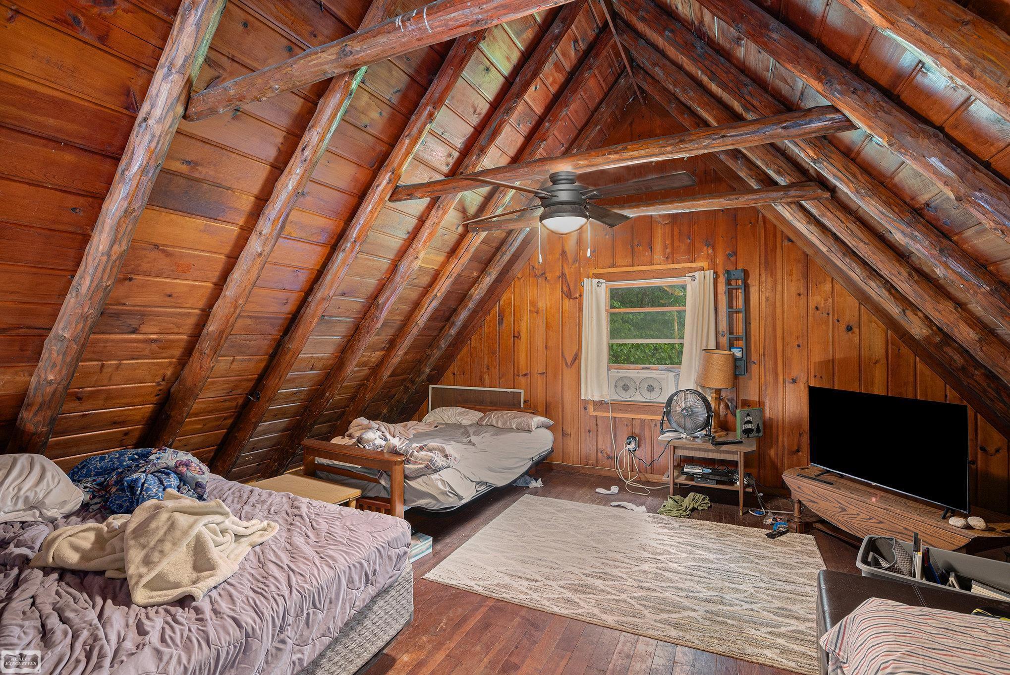 560 S Lakeshore Road