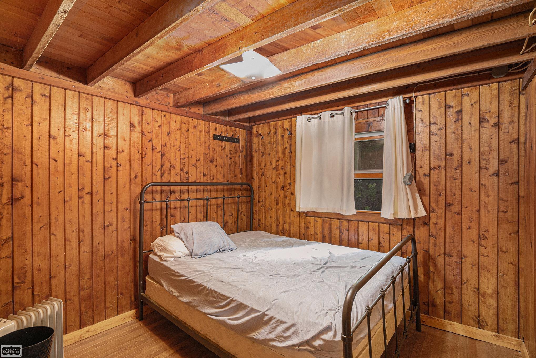 560 S Lakeshore Road