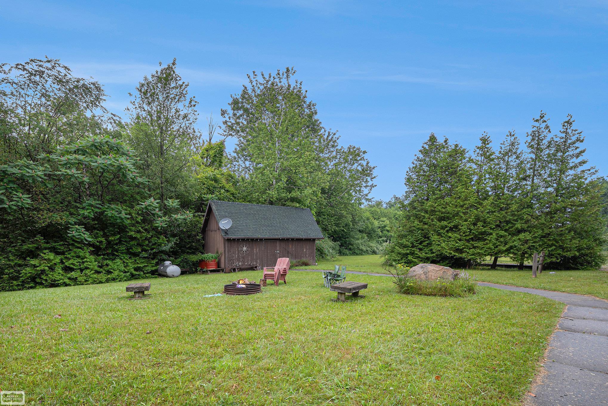 560 S Lakeshore Road