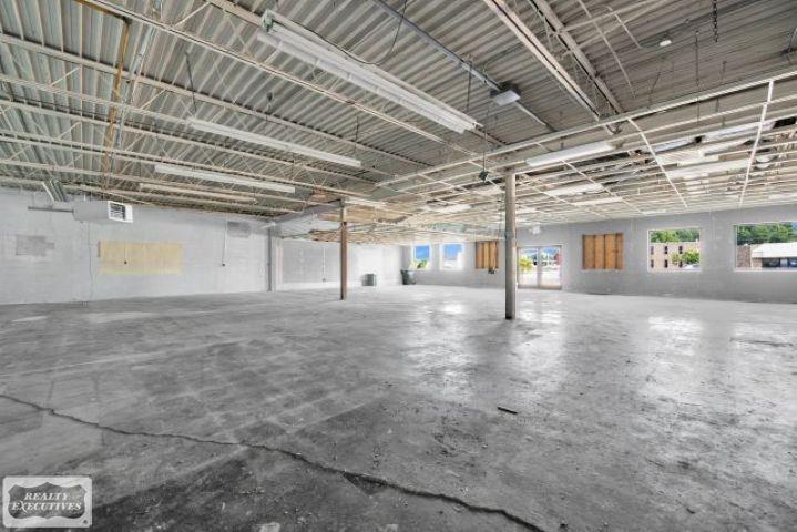 34001 Groesbeck Highway