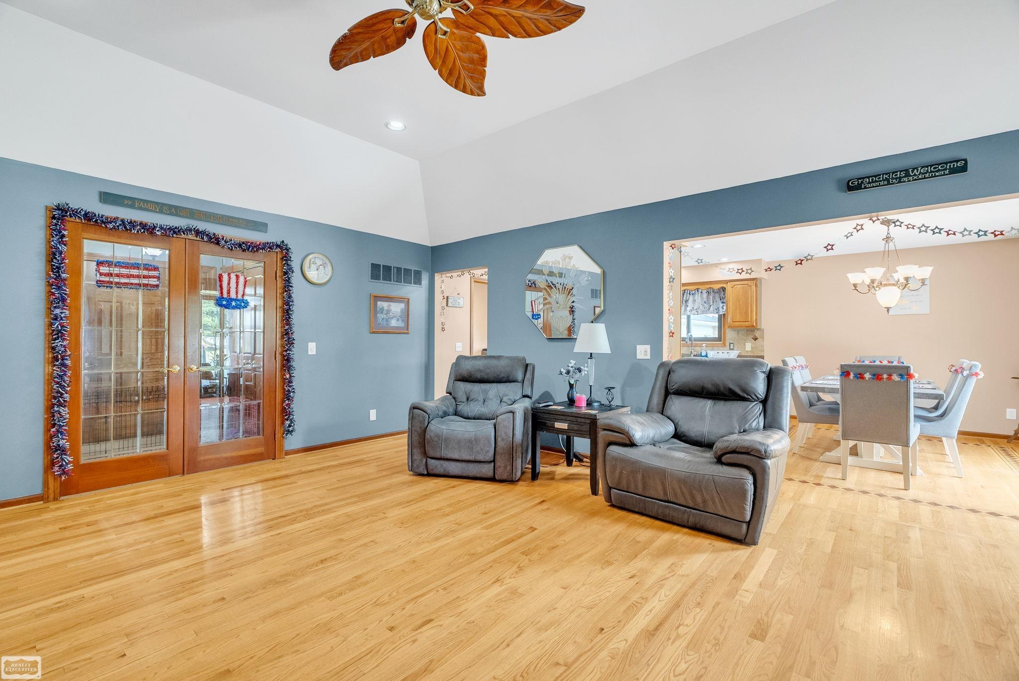 5385 Vista Belle Drive