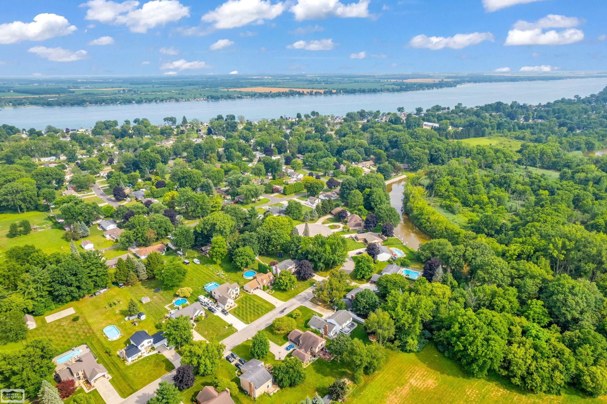 5385 Vista Belle Drive