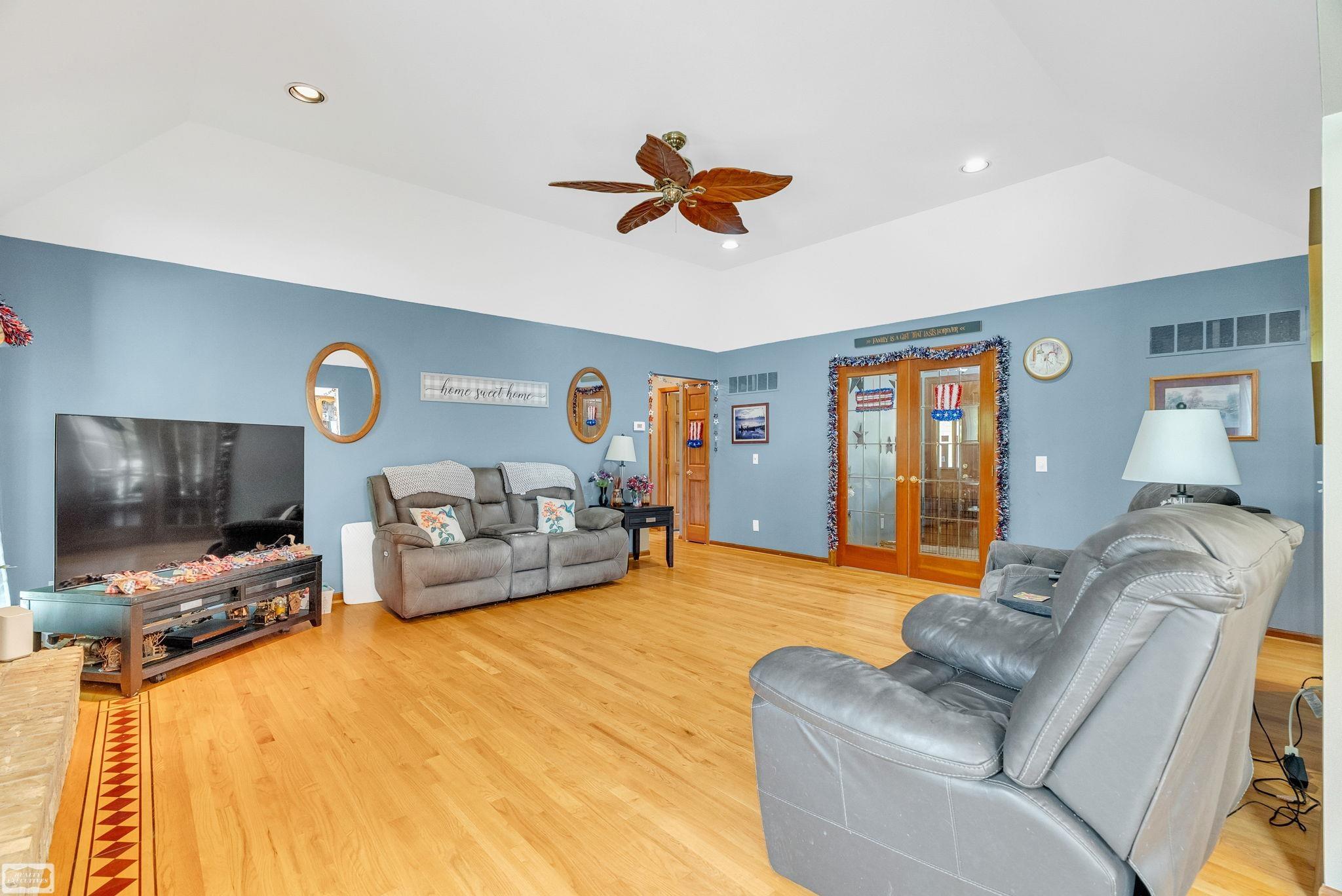 5385 Vista Belle Drive