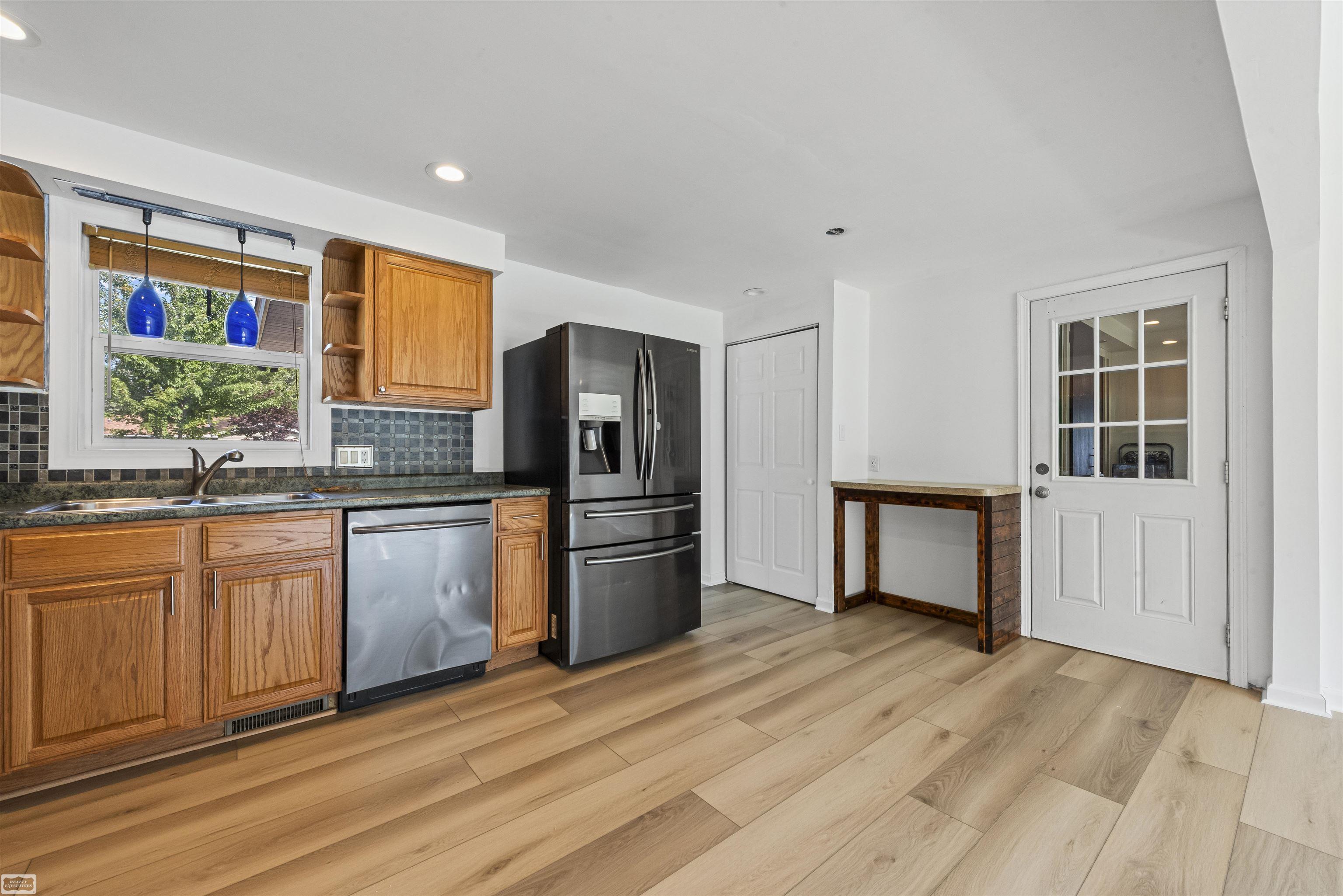 5986 W Montevista Drive