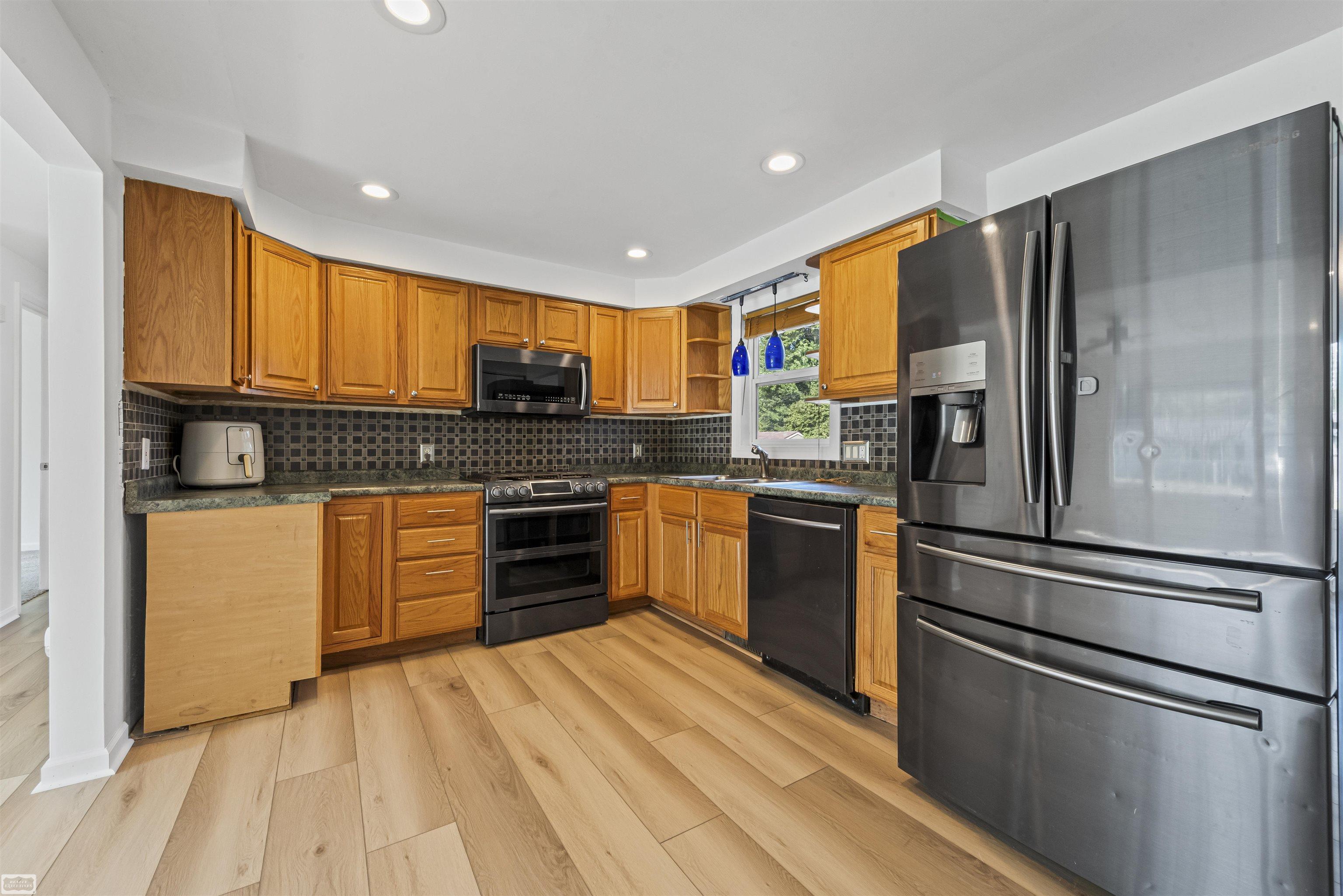 5986 W Montevista Drive