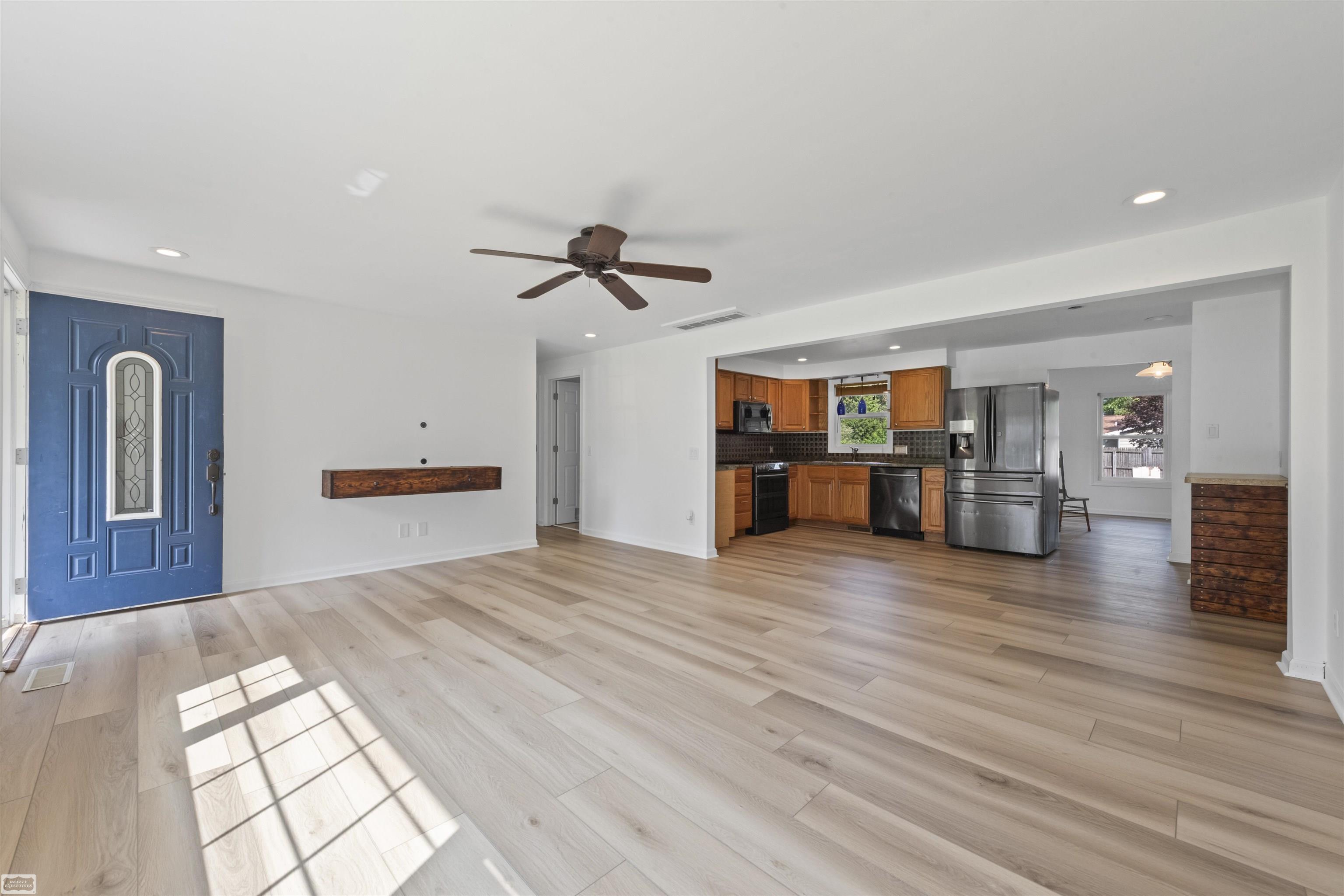 5986 W Montevista Drive