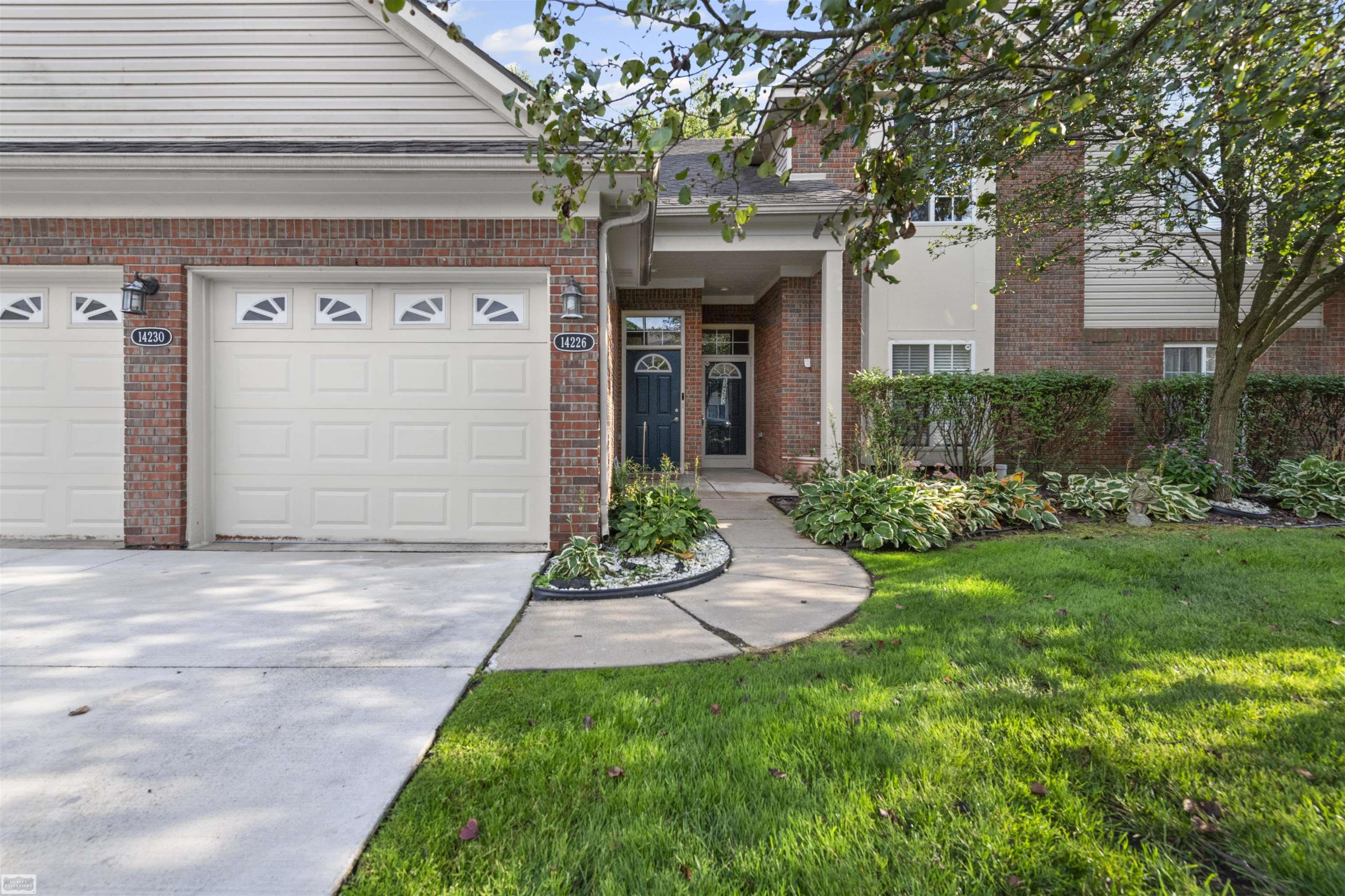 14226 Shadywood Drive