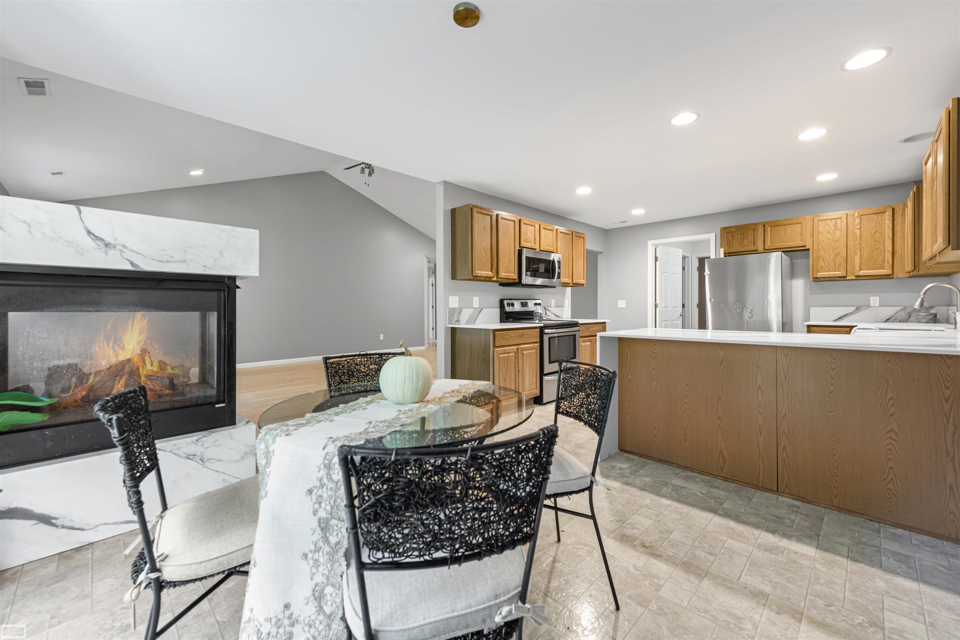 14226 Shadywood Drive