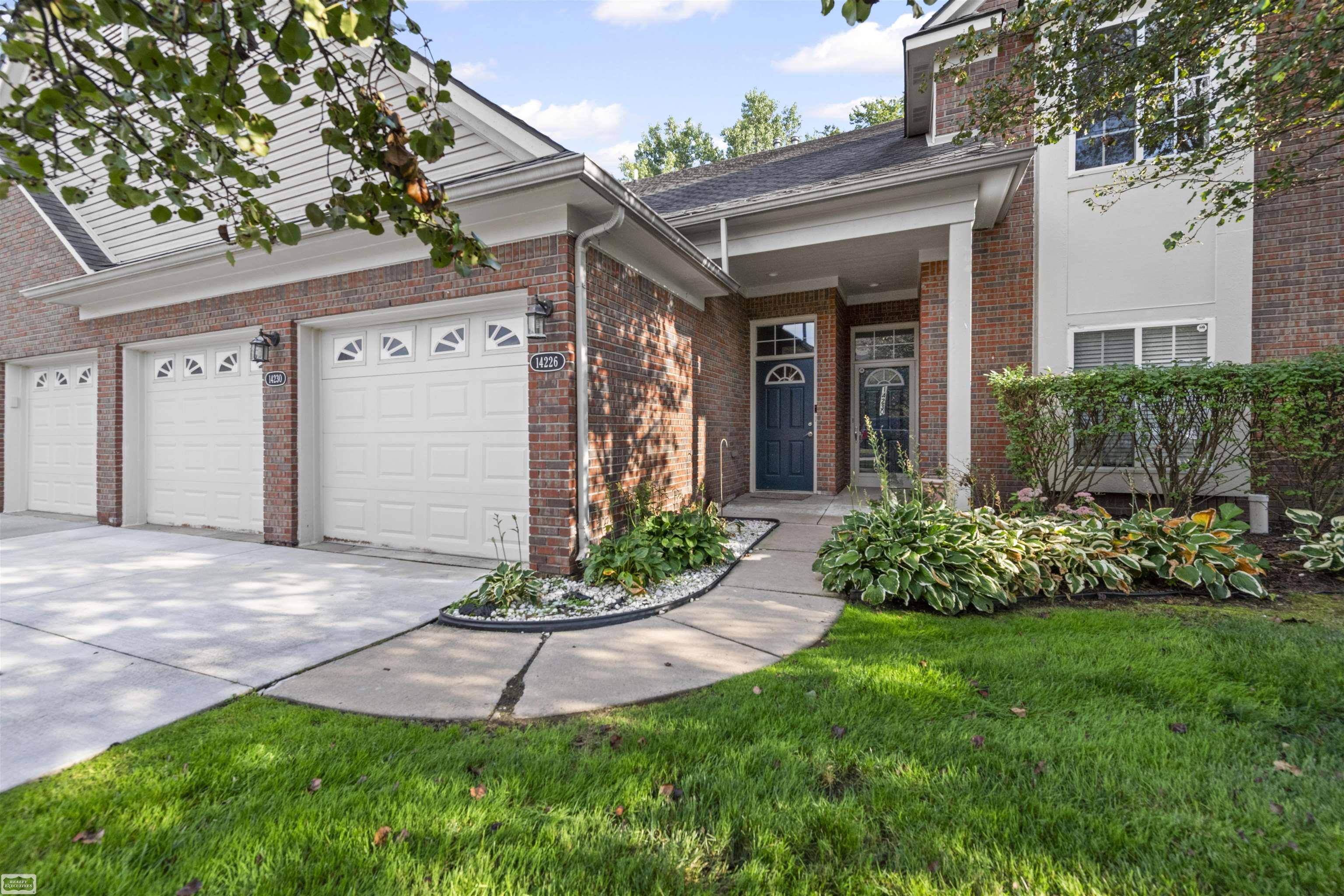 14226 Shadywood Drive