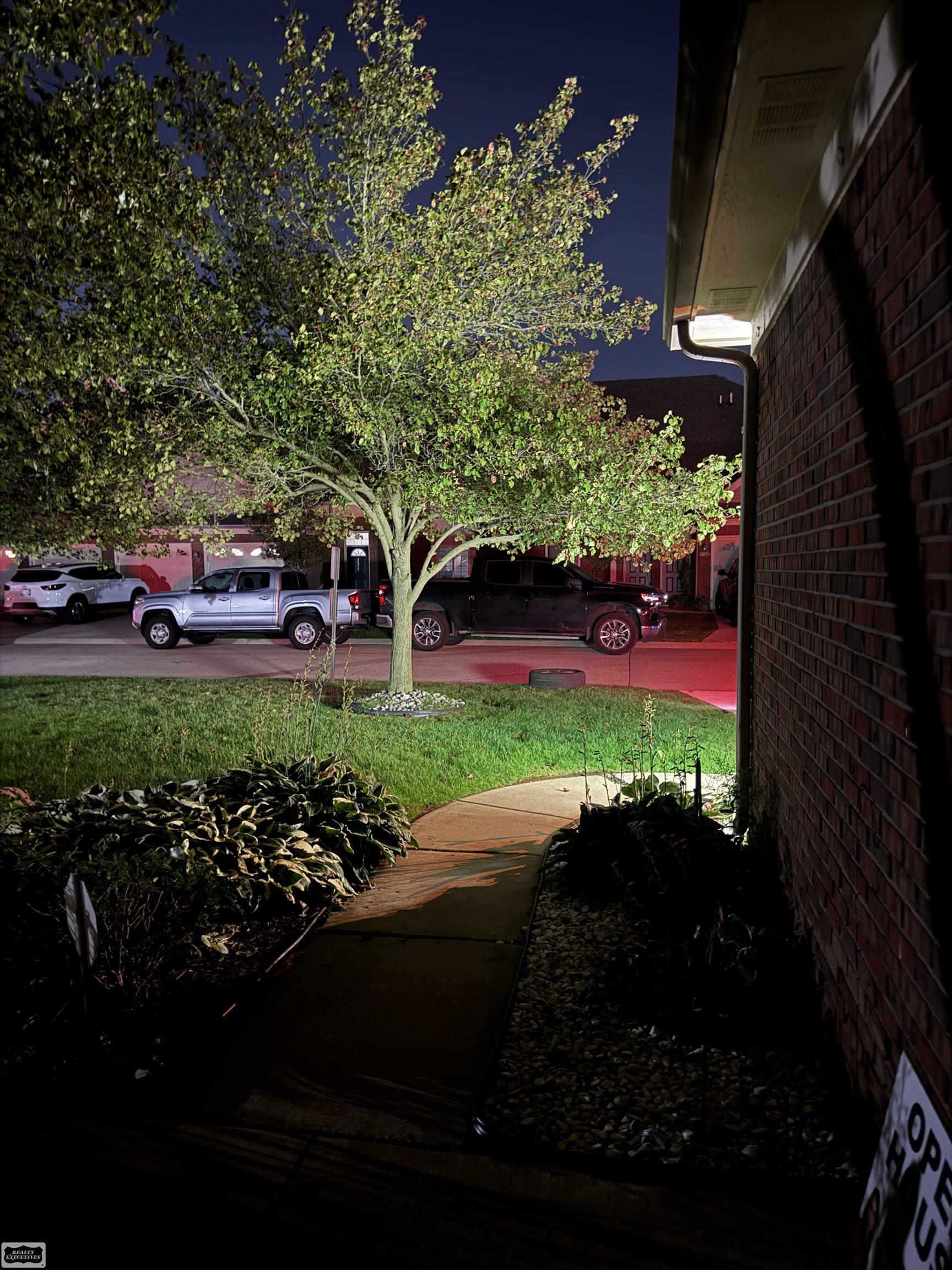 14226 Shadywood Drive