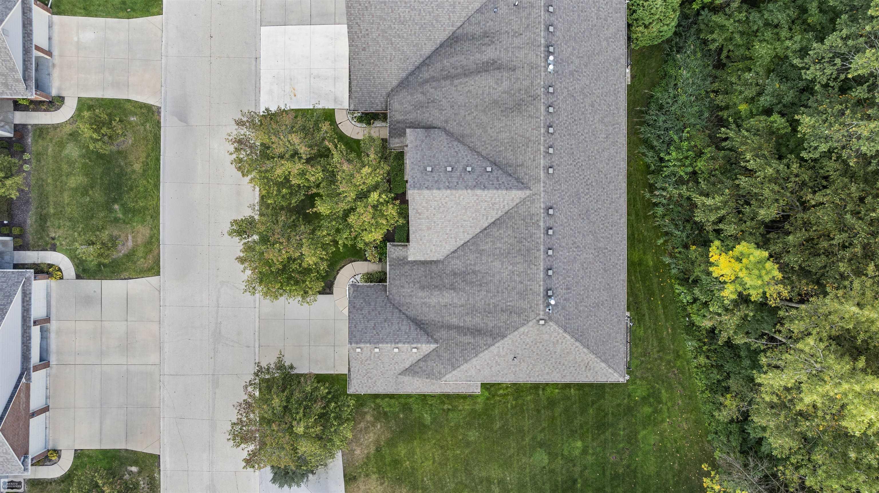 14226 Shadywood Drive