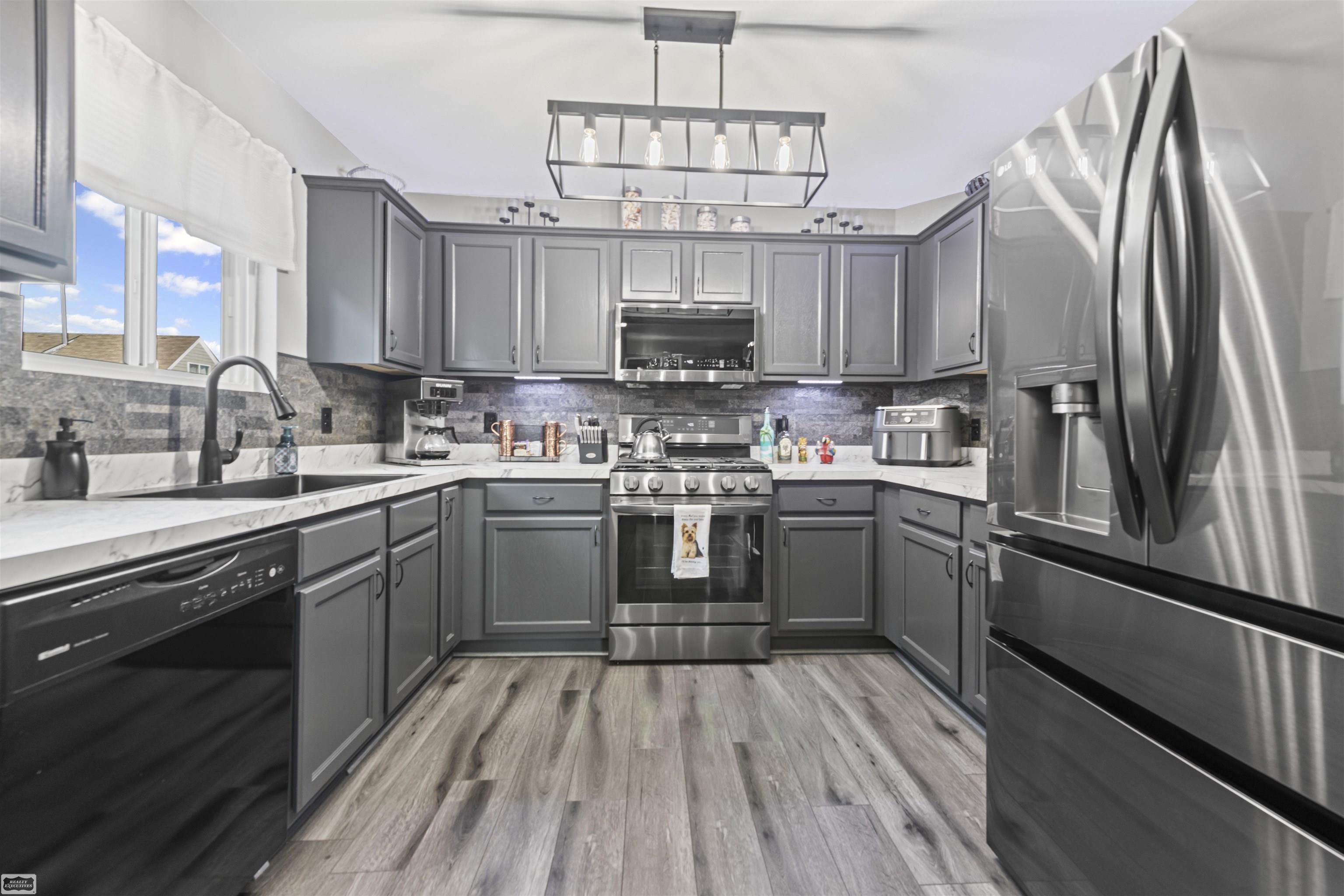 59720 W Brockton Street # 28