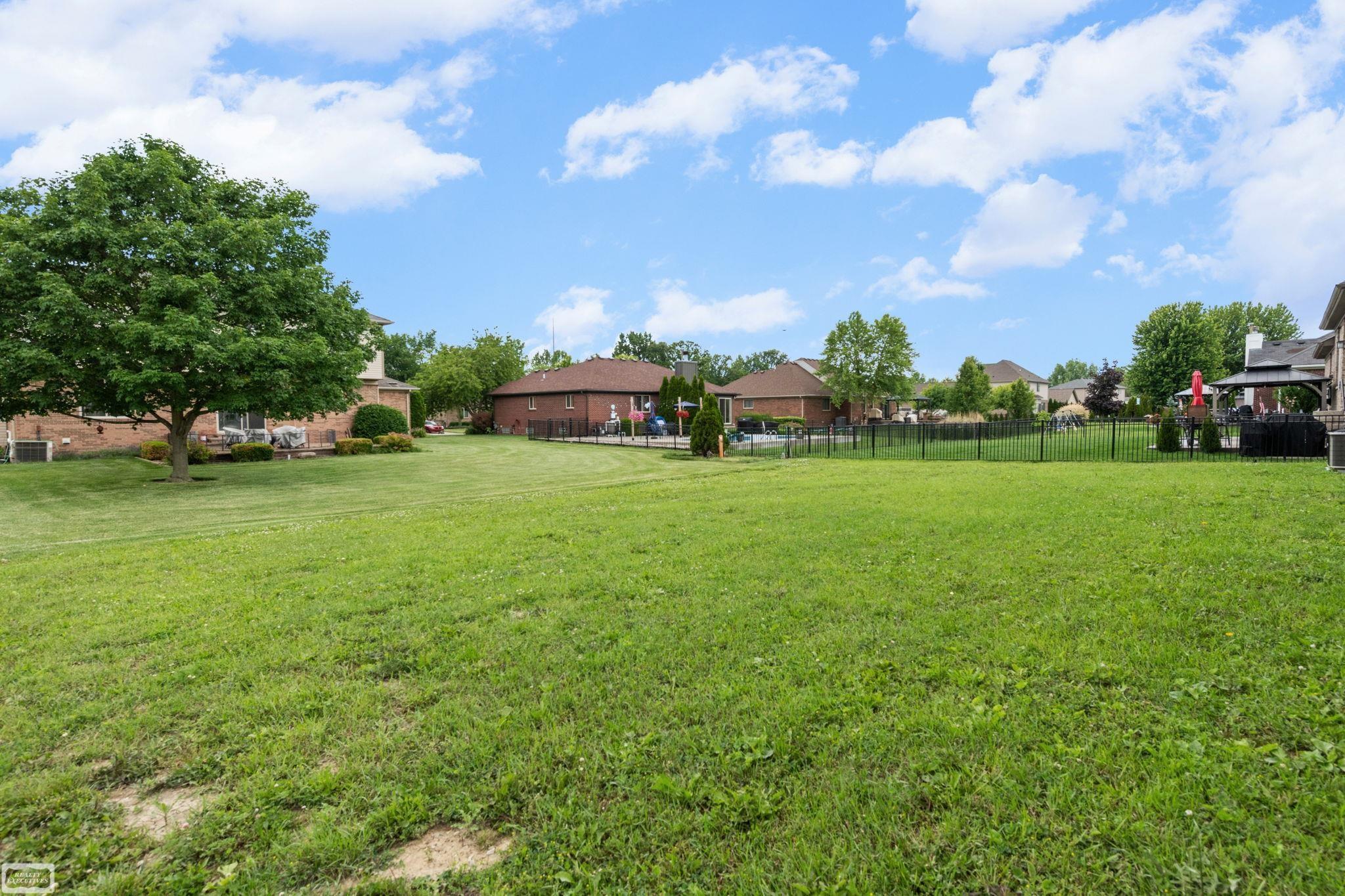 53253 Sams Lane