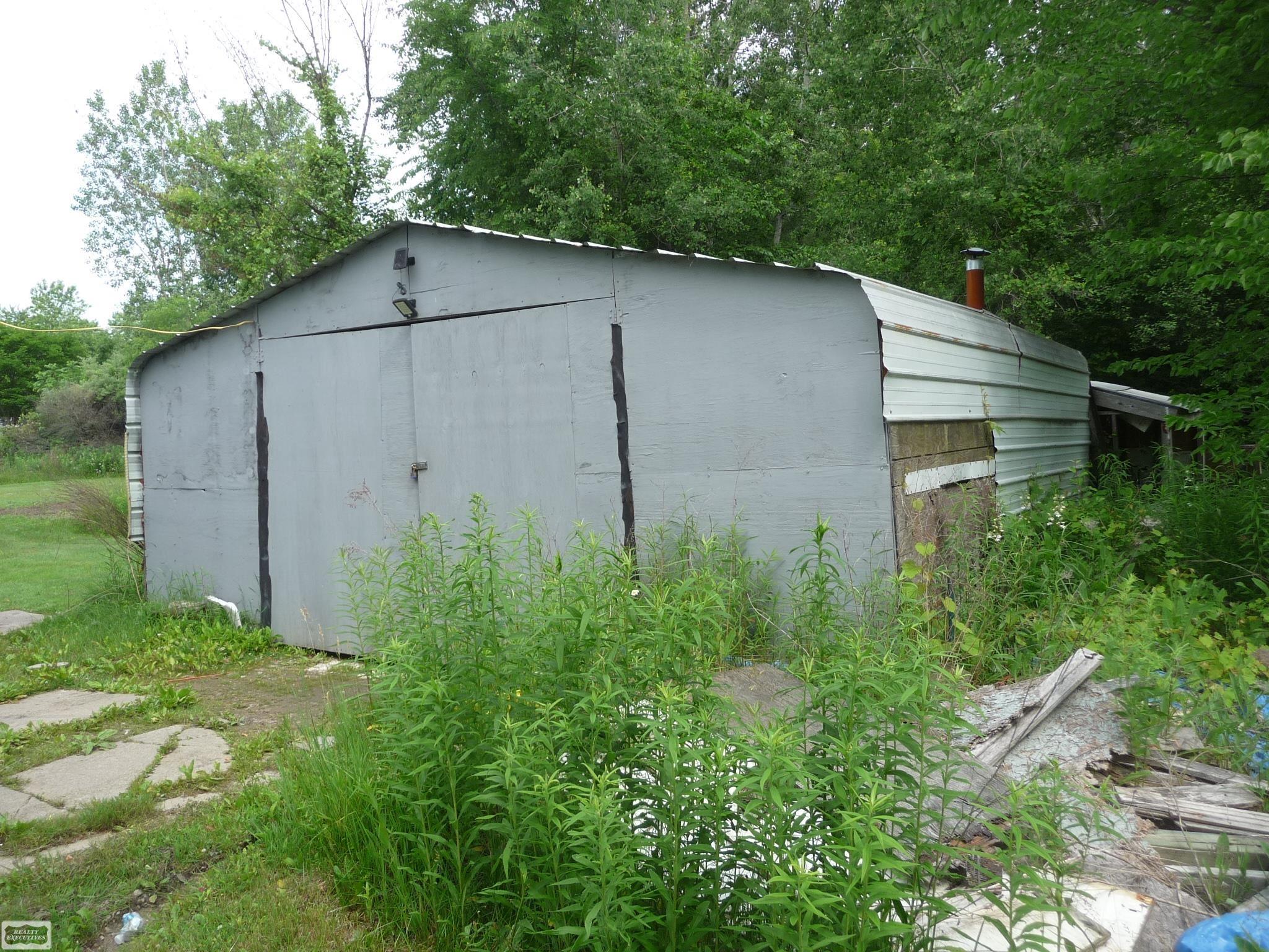 4382 Wall Road