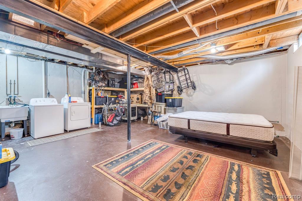 68400 Seymour Street