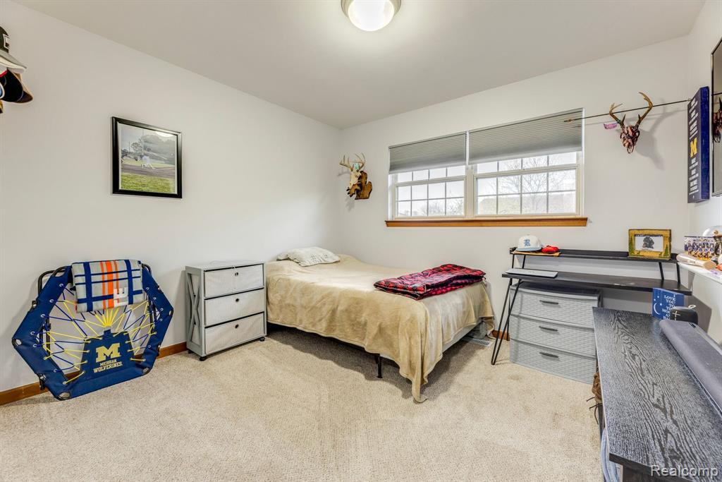 68400 Seymour Street