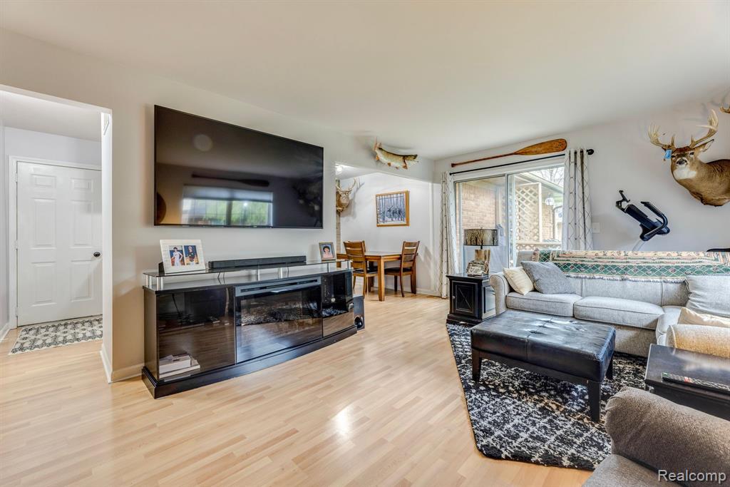 68400 Seymour Street