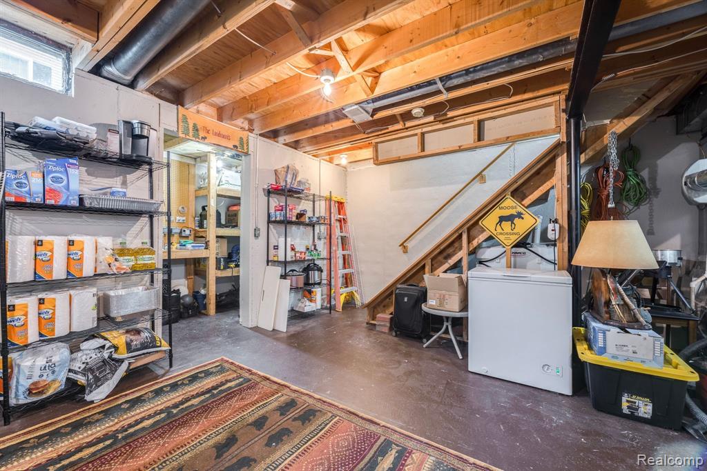 68400 Seymour Street