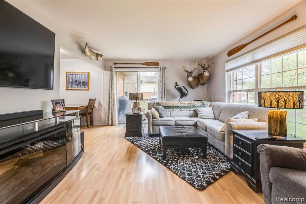 68400 Seymour Street