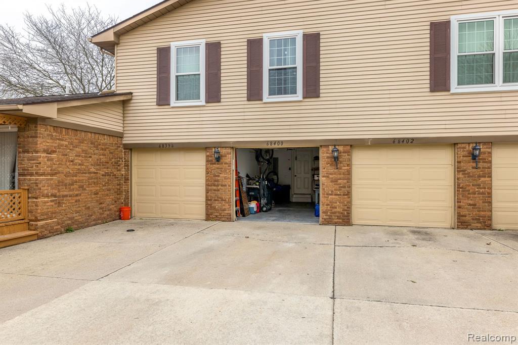 68400 Seymour Street