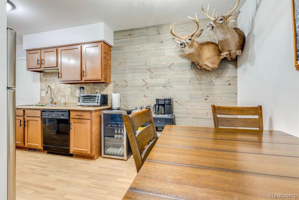 68400 Seymour Street