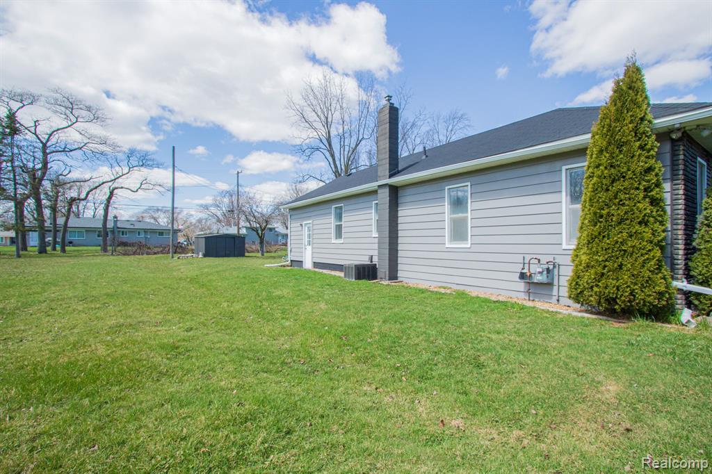 38111 Union Lake Road