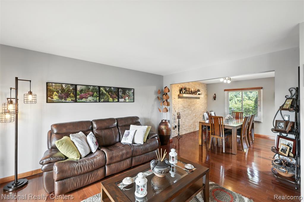 46674 Snowbird Drive