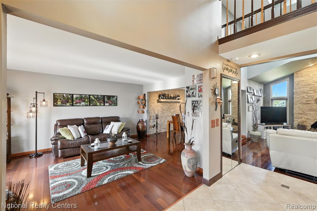 46674 Snowbird Drive