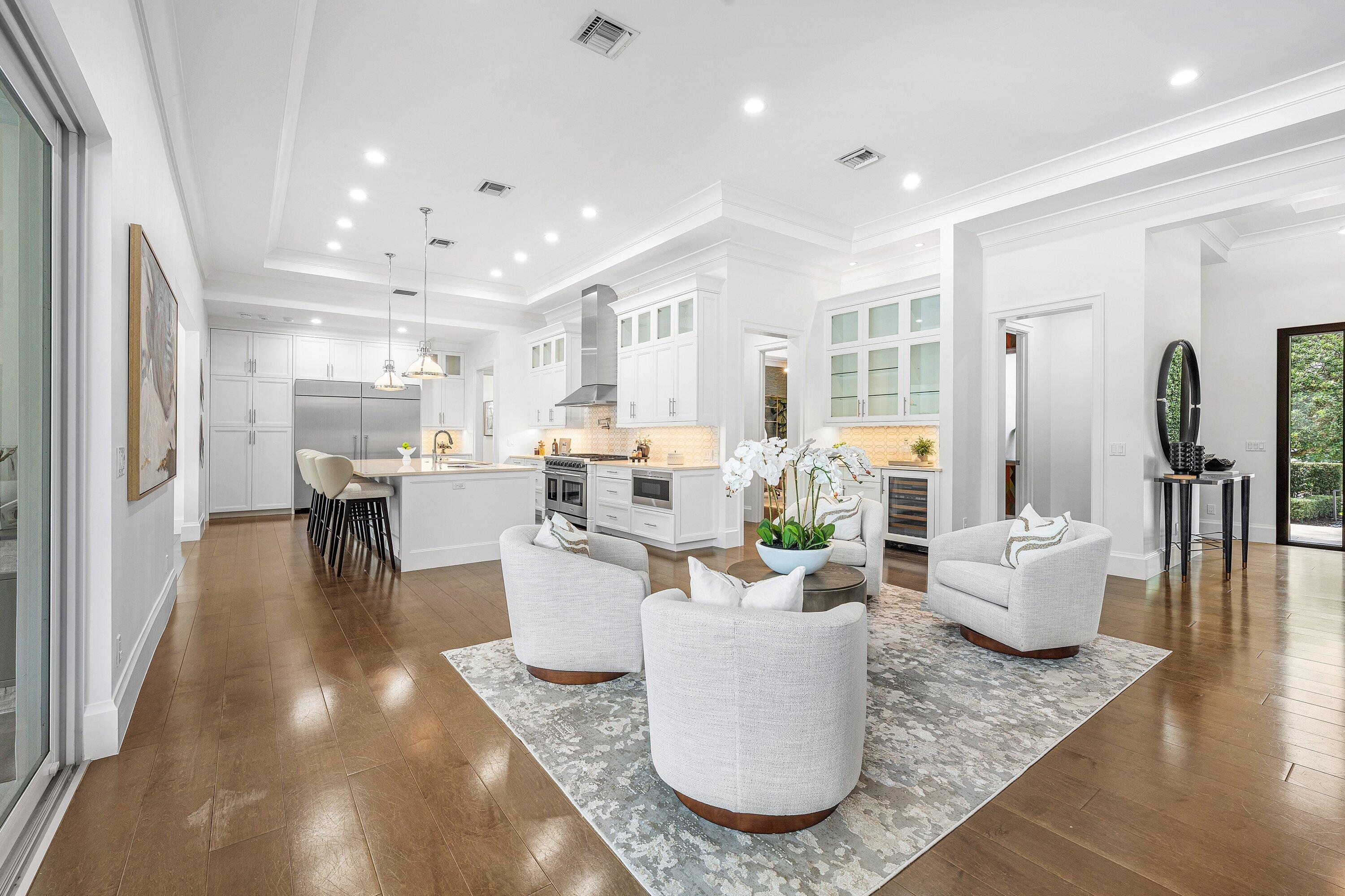 598 NW 9th Court
