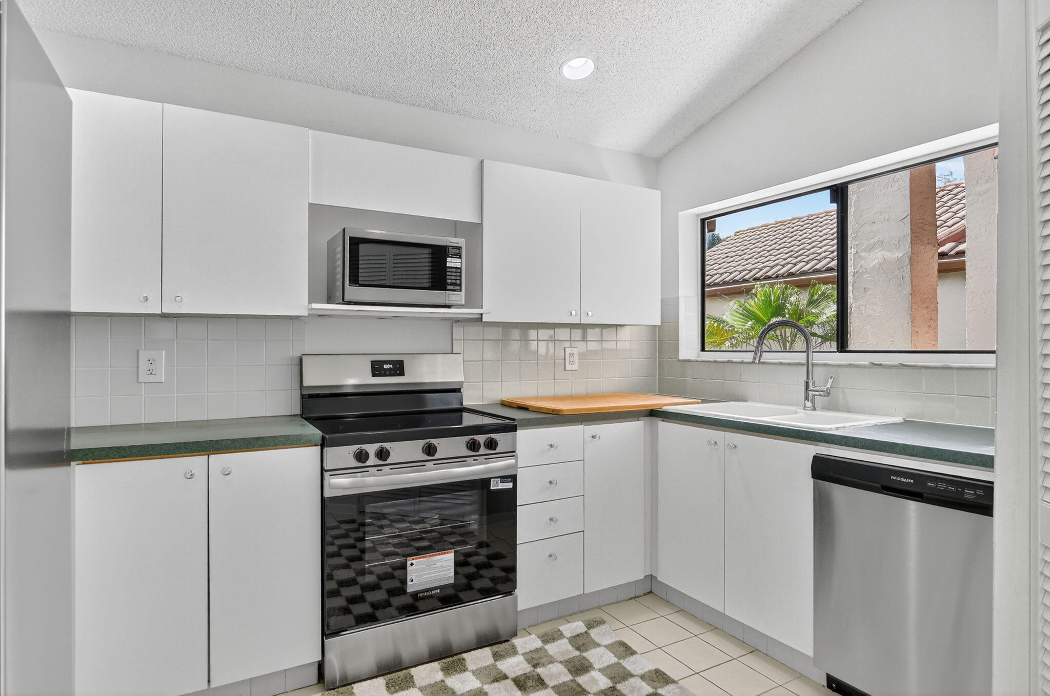 23301 Water Circle