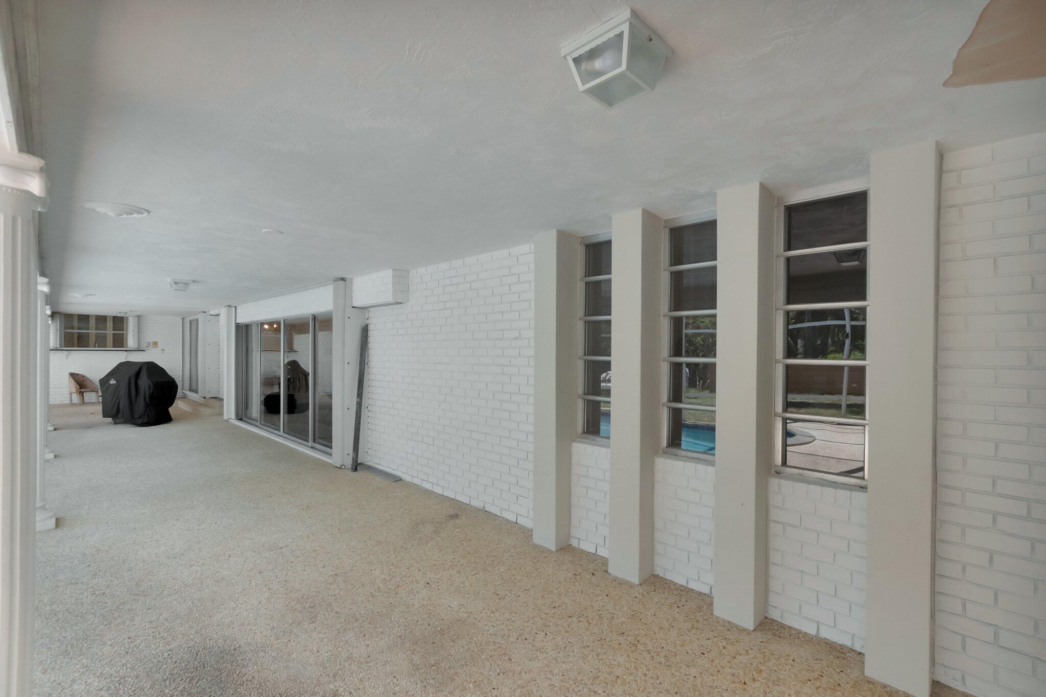 800 SW 17th Street