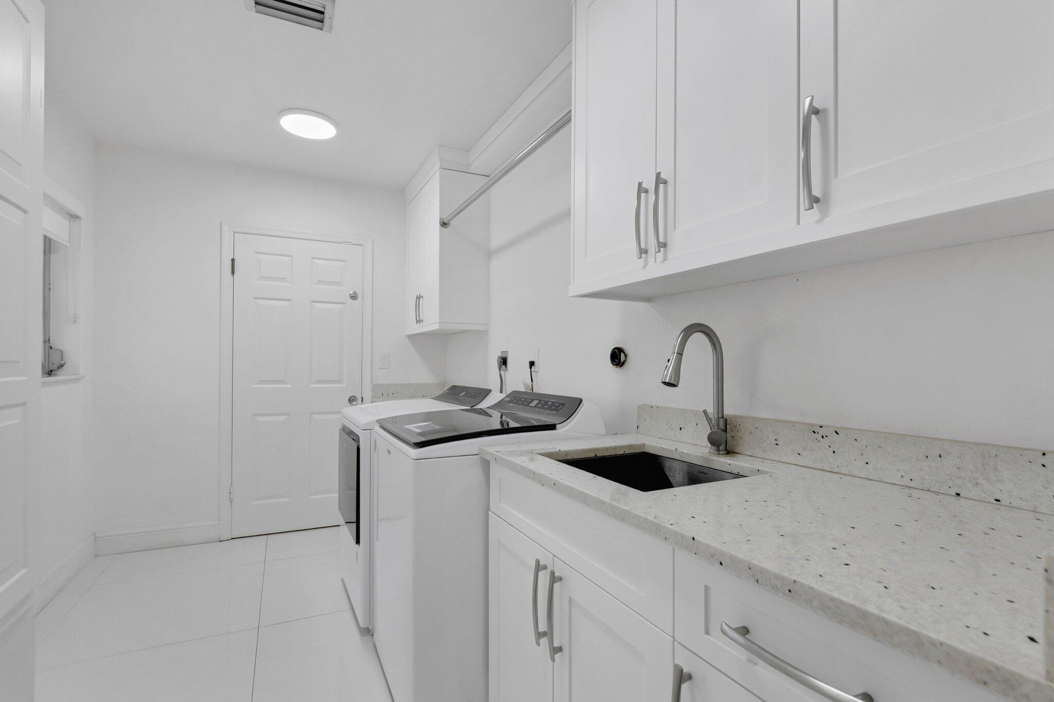 800 SW 17th Street