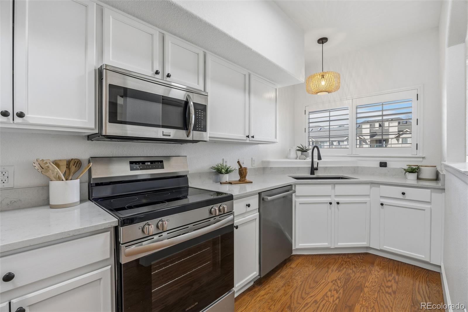 9550 E Florida Avenue Unit: 2021