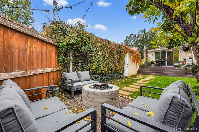 1950 Jasmine Street
