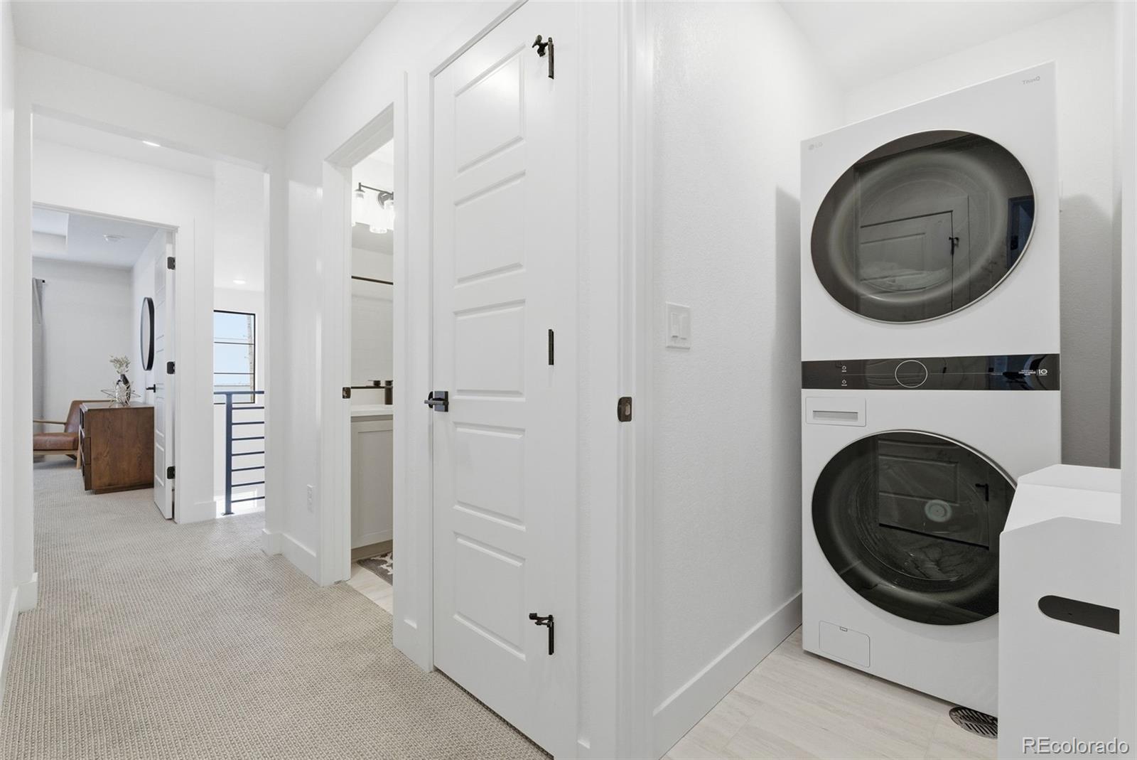 2048 S Holly Street Unit: 5