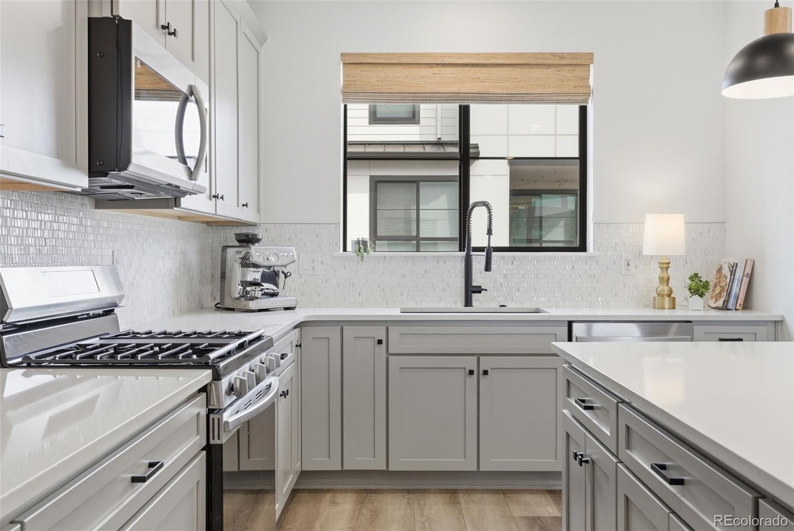 2048 S Holly Street Unit: 5