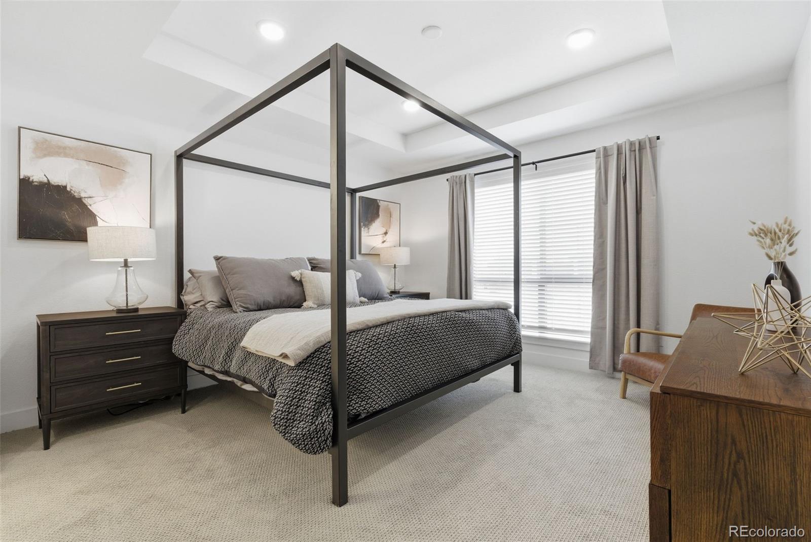 2048 S Holly Street Unit: 5