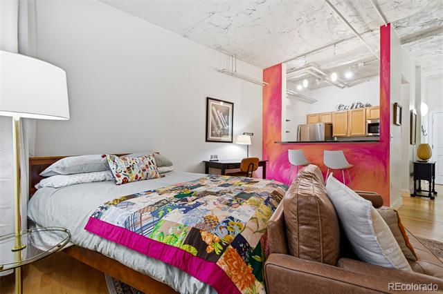 444 17th Street Unit: 208