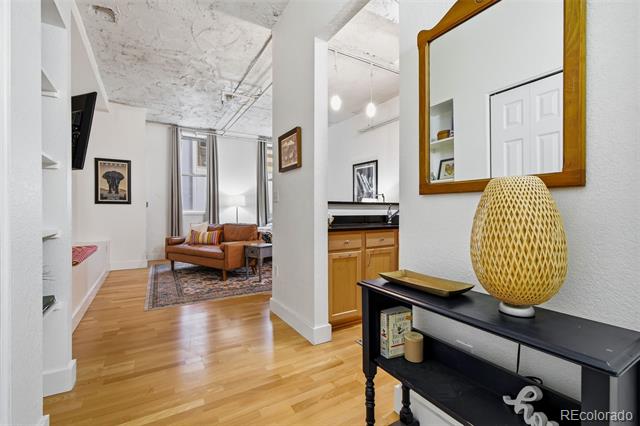 444 17th Street Unit: 208