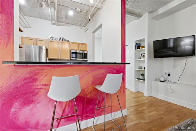 444 17th Street Unit: 208