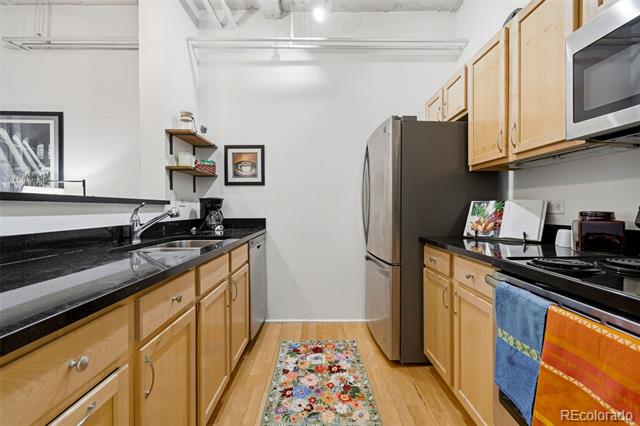 444 17th Street Unit: 208