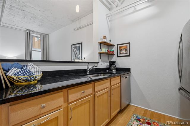 444 17th Street Unit: 208