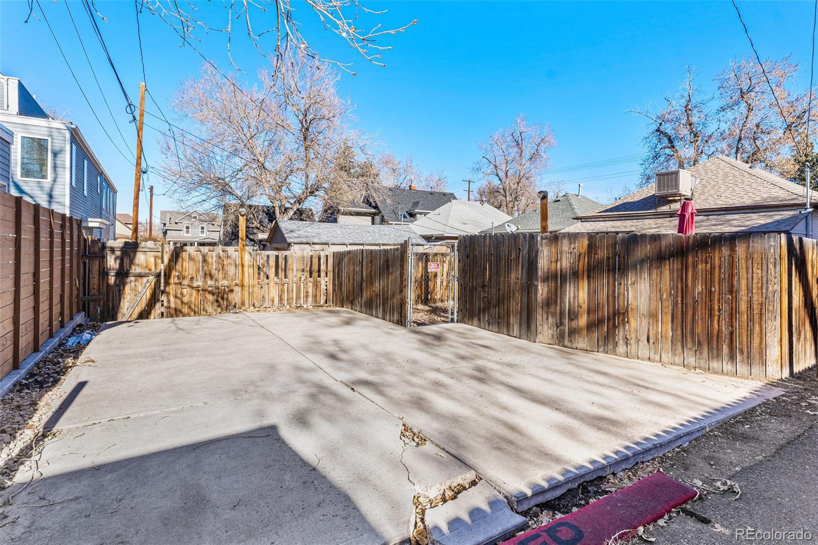 2539 Irving Street
