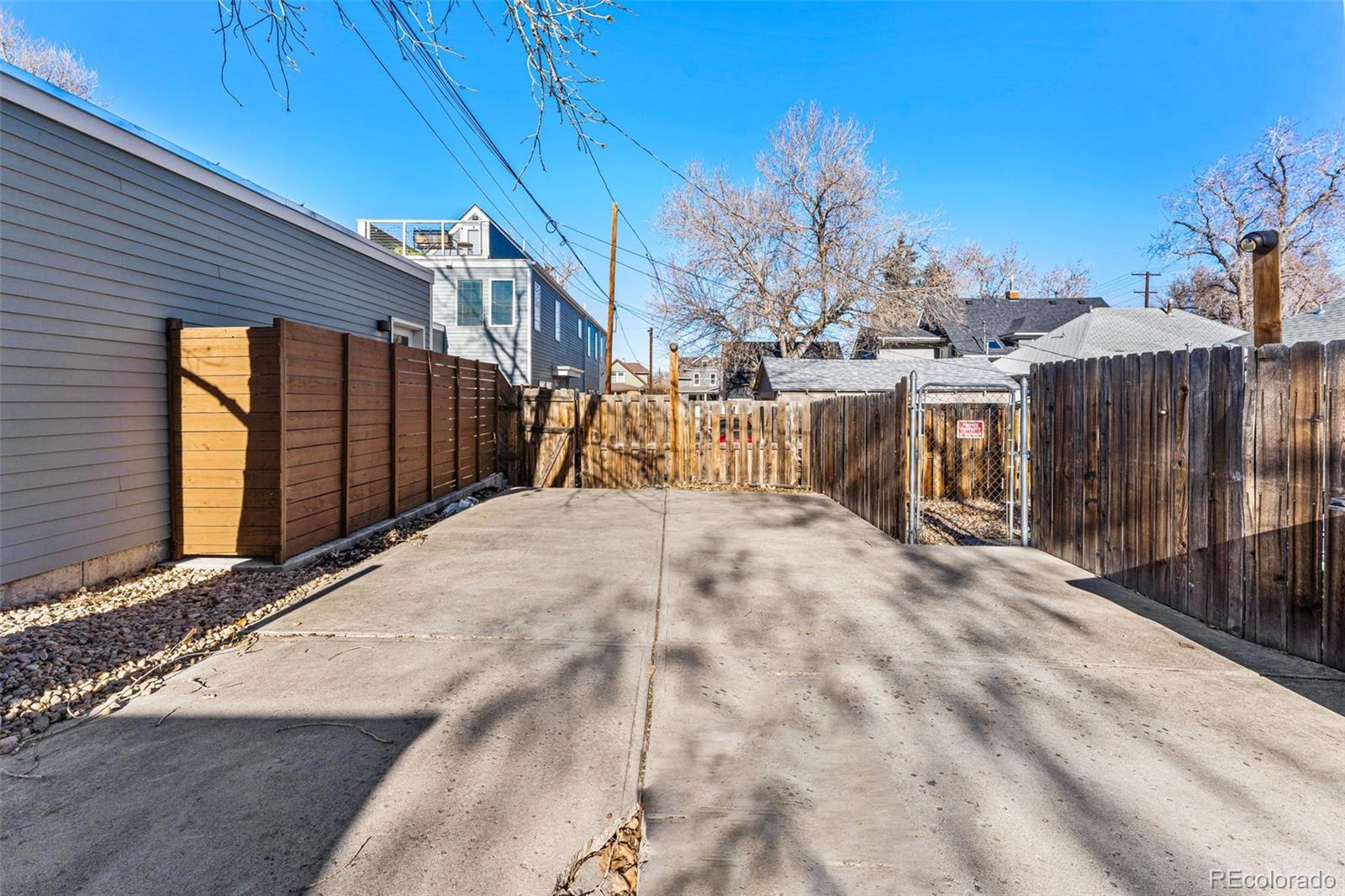 2539 Irving Street