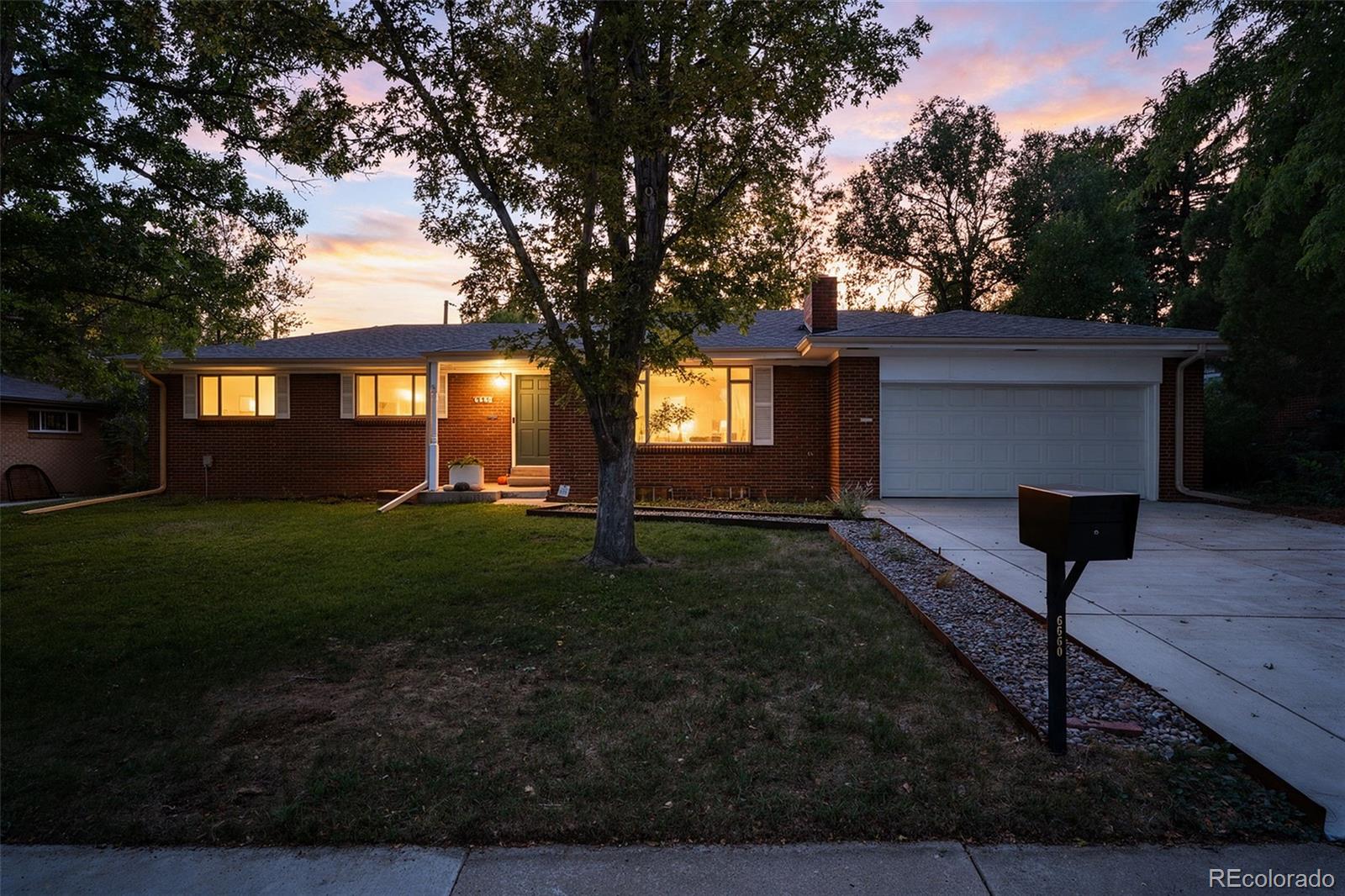 6660 W 12th Place