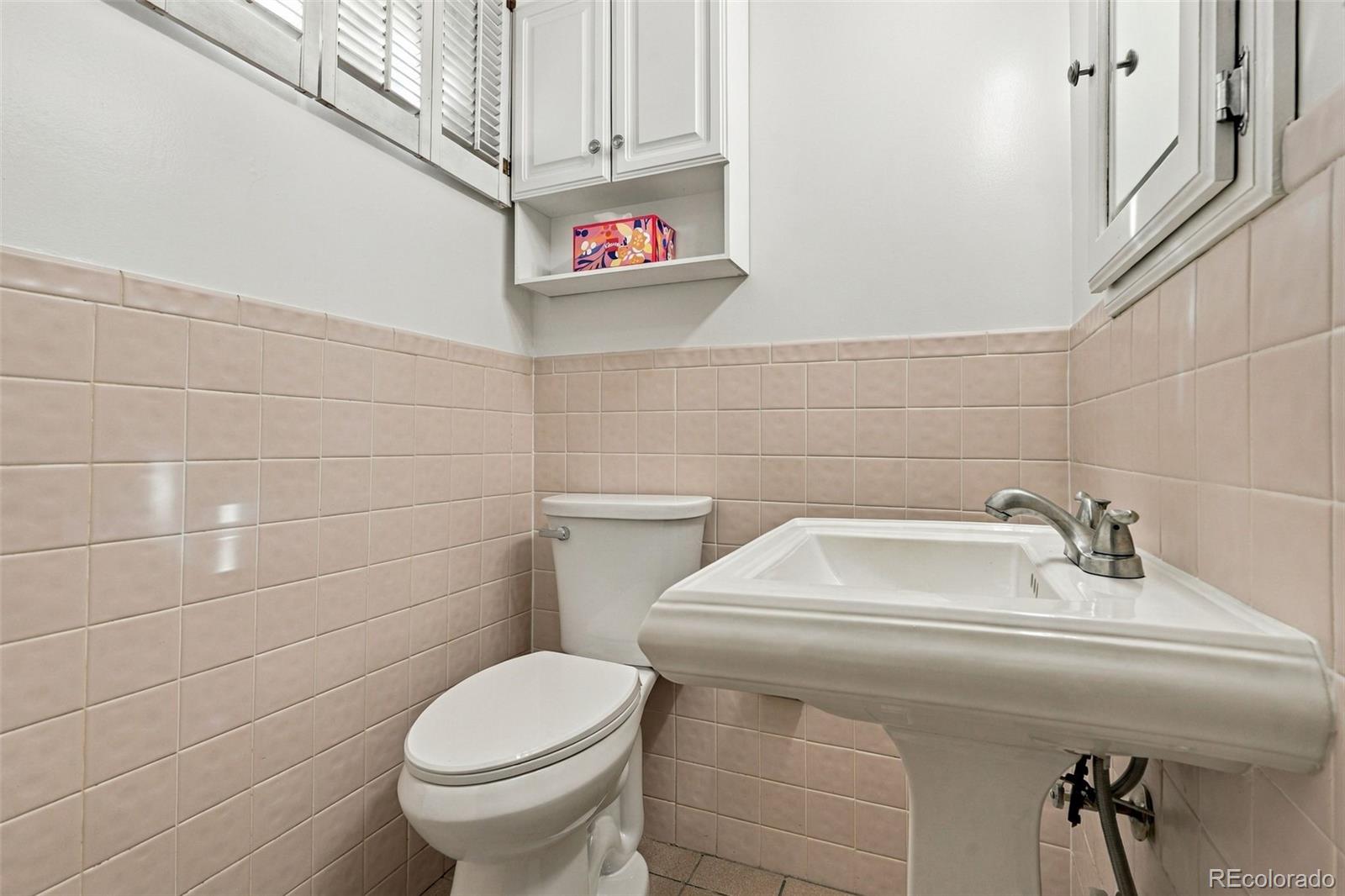 6660 W 12th Place